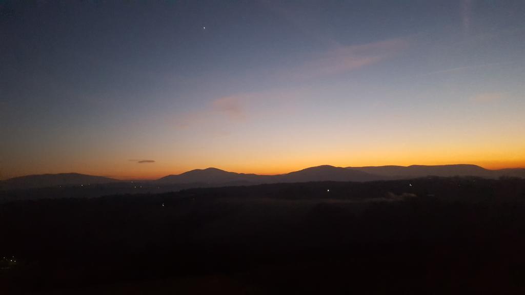 Fantastic View Vineyard Beskid Mountains Gruszow  Exterior foto